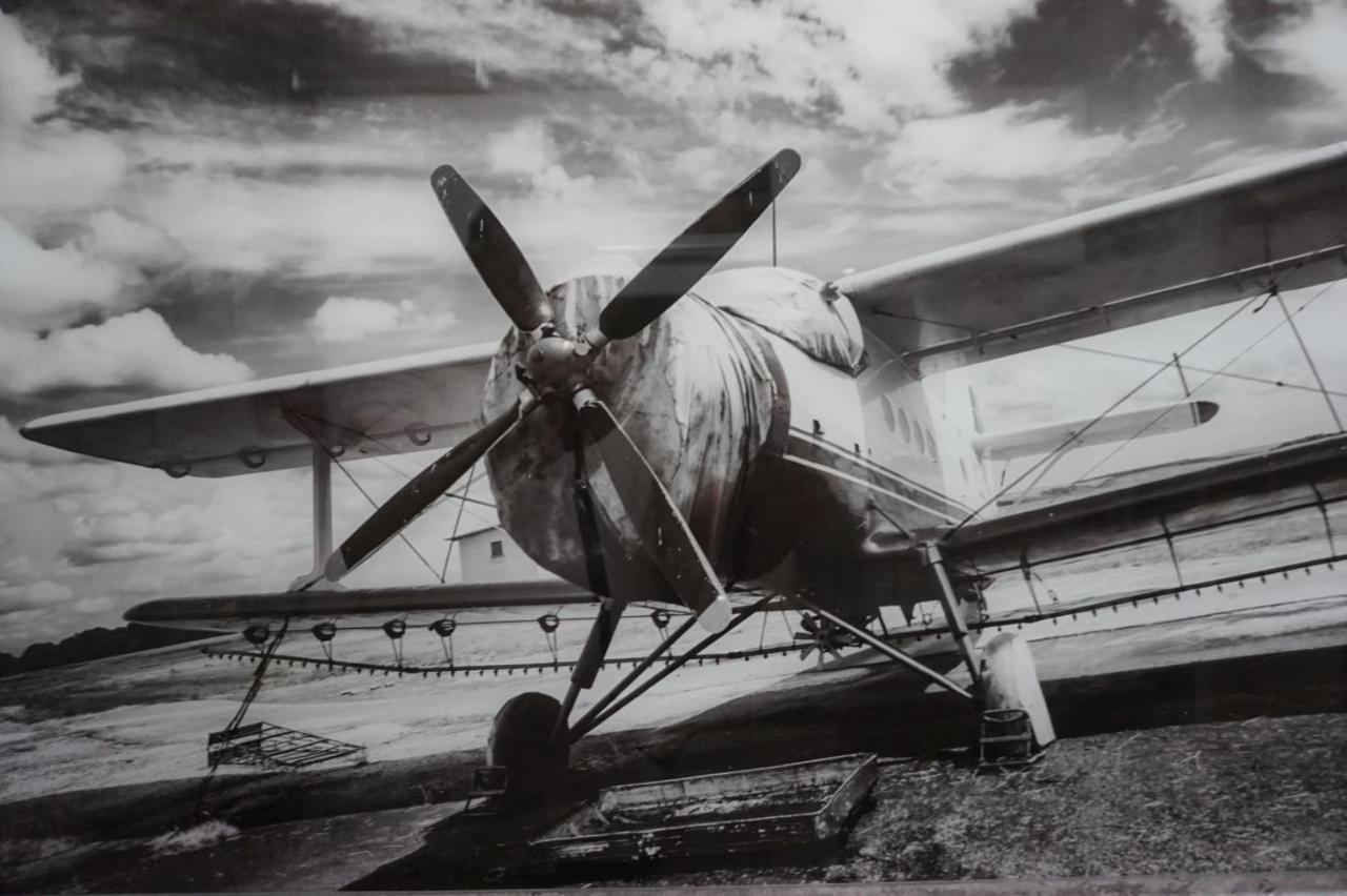 Wismarer-Hangar Bagian luar foto